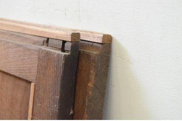 アンティーク建具　総欅(ケヤキ)材　経年を感じさせる木味が魅力の板戸窓2枚セット(引き戸)(R-071254)