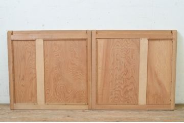 アンティーク建具　数寄屋で使われていた古い木味の竹飾り付き板戸2枚セット(引き戸、窓)(R-071258)