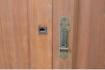 アンティーク建具　杉材　どこか懐かしい雰囲気漂う板戸窓2枚セット(引き戸)(R-071259)
