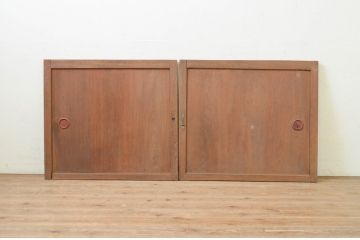 アンティーク建具　杉(スギ)材　どこか懐かしい雰囲気漂う板戸窓2枚セット(引き戸)(R-071261)