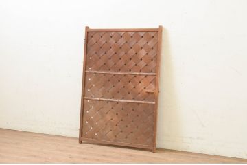 アンティーク建具　編み目が素敵な古い茶室の網代扉1枚(ドア、引き戸、くぐり戸、潜戸、潜り戸、編み戸)(R-071264)