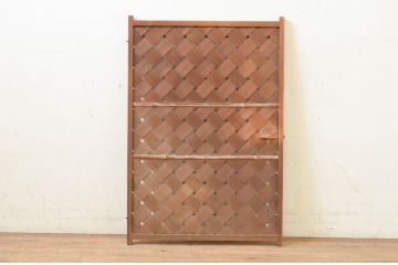 アンティーク建具　編み目が素敵な古い茶室の網代扉1枚(ドア、引き戸、くぐり戸、潜戸、潜り戸、編み戸)(R-071264)