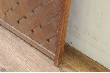 アンティーク建具　編み目が素敵な古い茶室の網代扉1枚(ドア、引き戸、くぐり戸、潜戸、潜り戸、編み戸)(R-071264)