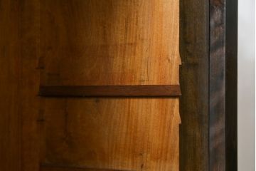 和製アンティーク　シンプルなデザインが使いやすいレトロな本箱(ブックケース、収納棚、戸棚、食器棚、カップボード、飾り棚、キャビネット)(R-071290)
