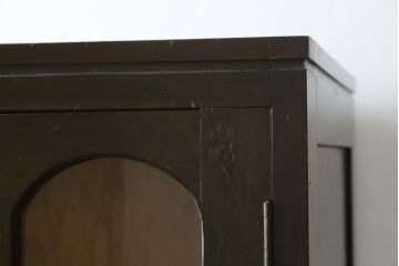 和製アンティーク　シンプルなデザインが使いやすいレトロな本箱(ブックケース、収納棚、戸棚、食器棚、カップボード、飾り棚、キャビネット)(R-071290)