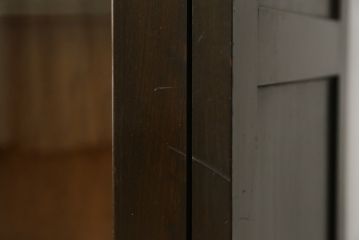 和製アンティーク　シンプルなデザインが使いやすいレトロな本箱(ブックケース、収納棚、戸棚、食器棚、カップボード、飾り棚、キャビネット)(R-071290)
