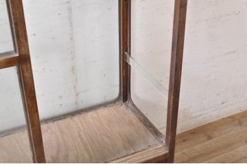 和製アンティーク　大正ロマン　総栗材　ノスタルジックな雰囲気の引き出し付きガラスケース(ショーケース、飾り棚、陳列棚、店舗什器)(R-071291)