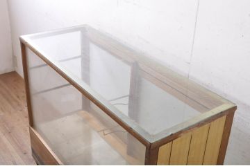 和製アンティーク　ナラ(楢)材　引き出し付き　レトロな雰囲気を醸し出すカウンターショーケース(ガラスケース、陳列棚、飾り棚、店舗什器)(R-071293)