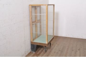 和製アンティーク　木枠　古い木枠がレトロな雰囲気づくりに活躍してくれるパン屋の縦型ガラスケース(ショーケース、飾り棚、陳列棚、店舗什器)(R-071294)