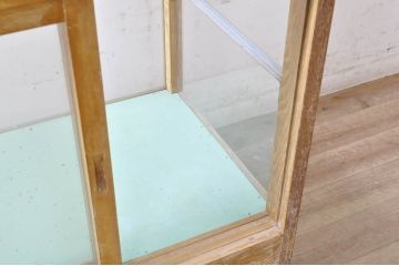 和製アンティーク　木枠　古い木枠がレトロな雰囲気づくりに活躍してくれるパン屋の縦型ガラスケース(ショーケース、飾り棚、陳列棚、店舗什器)(R-071294)