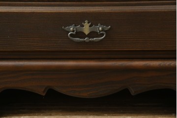 和製ビンテージ　カリモク家具(karimoku)　落ち着いた色味と木目が魅力的な縦型チェスト　(R-071298)