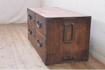 和製アンティーク　総桐材　使い込まれた風合いが味わい深い二本松箪笥ローチェスト(ローボード、引き出し、衣装箪笥、整理タンス、時代箪笥、収納たんす、テレビ台、テレビボード)(R-071301)