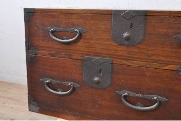和製アンティーク　総桐材　使い込まれた風合いが味わい深い二本松箪笥ローチェスト(ローボード、引き出し、衣装箪笥、整理タンス、時代箪笥、収納たんす、テレビ台、テレビボード)(R-071302)