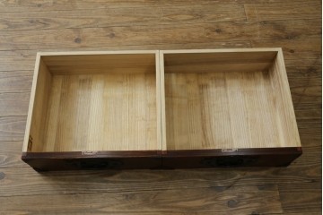 中古　岩谷堂箪笥　菊幸　力強い杢目と重厚感ある金具が魅力の和箪笥　(R-071305)