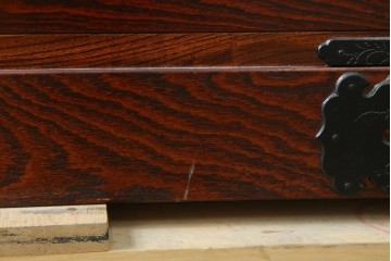 中古　岩谷堂箪笥　菊幸　力強い杢目と重厚感ある金具が魅力の和箪笥　(R-071305)