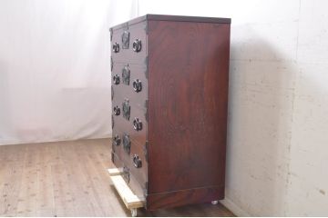 中古　岩谷堂箪笥　力強い木目と凝った金具が美しい収納箪笥(引き出し、チェスト、和たんす、衣装箪笥)(R-071306)
