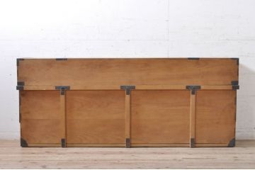 和製アンティーク　檜(ヒノキ)材　木味の色合いと金具が魅力的な時代箱(屏風箱、収納箱、長持、ディスプレイ、店舗什器)(R-071317)