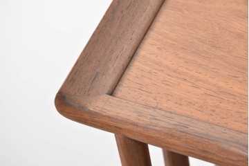 和製ビンテージ　高級品　高村英峰作　総紫檀(シタン)材　シンプルなデザインで取り入れやすい茶棚　(R-071318)