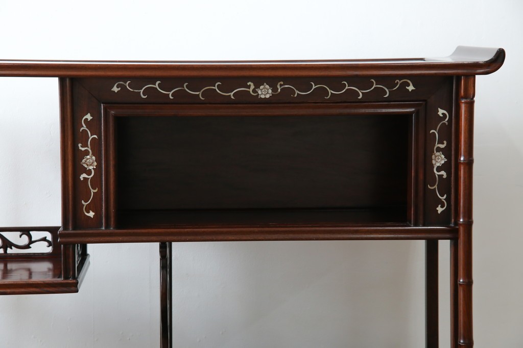 和製アンティーク　高級品!!　花梨(カリン)材　螺鈿(ラデン)　象嵌入り　上質な和の空間作りにおすすめの茶棚　(R-071319)