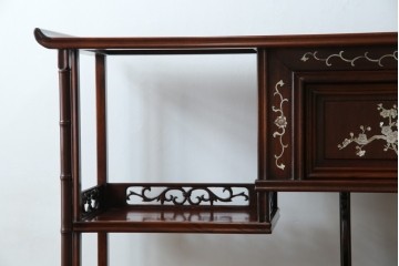 和製アンティーク　高級品!!　花梨(カリン)材　螺鈿(ラデン)　象嵌入り　上質な和の空間作りにおすすめの茶棚　(R-071319)