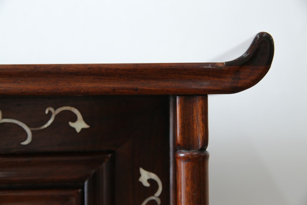 和製アンティーク　高級品!!　花梨(カリン)材　螺鈿(ラデン)　象嵌入り　上質な和の空間作りにおすすめの茶棚　(R-071319)