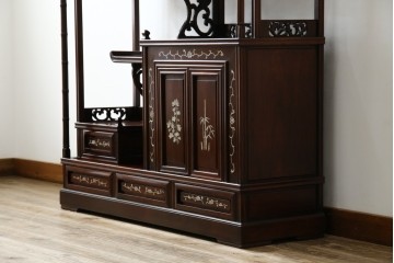 和製アンティーク　高級品!!　花梨(カリン)材　螺鈿(ラデン)　象嵌入り　上質な和の空間作りにおすすめの茶棚　(R-071319)