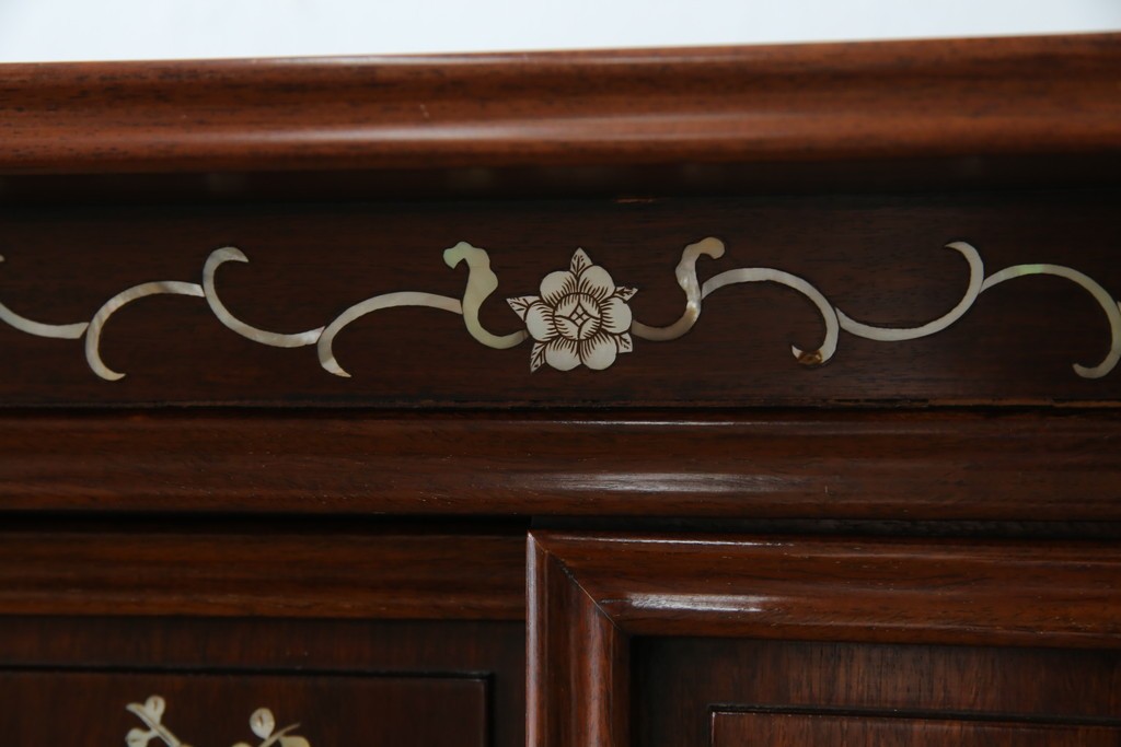 和製アンティーク　高級品!!　花梨(カリン)材　螺鈿(ラデン)　象嵌入り　上質な和の空間作りにおすすめの茶棚　(R-071319)