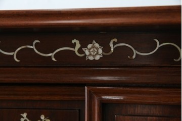 和製アンティーク　高級品!!　花梨(カリン)材　螺鈿(ラデン)　象嵌入り　上質な和の空間作りにおすすめの茶棚　(R-071319)