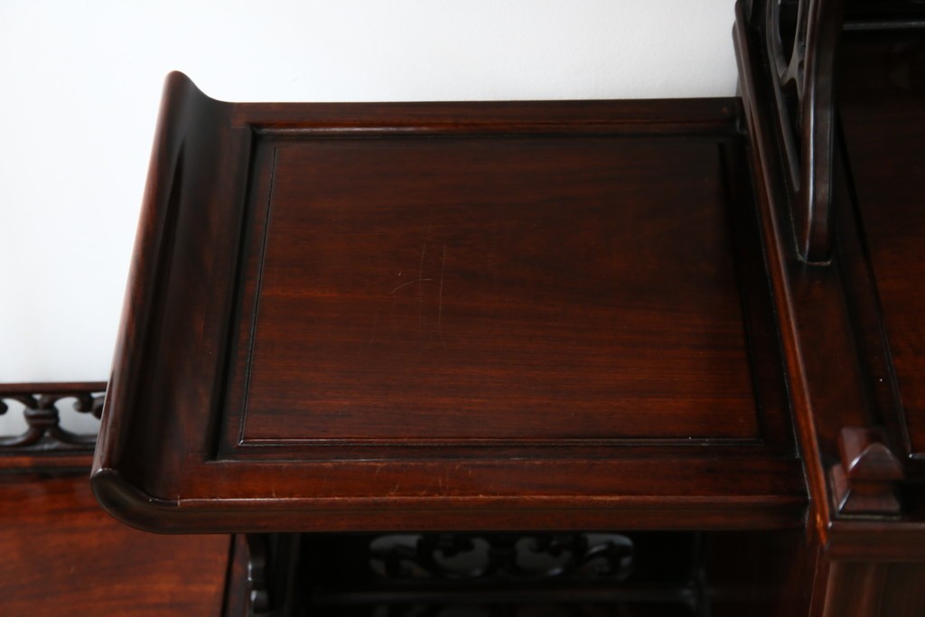 和製アンティーク　高級品!!　花梨(カリン)材　螺鈿(ラデン)　象嵌入り　上質な和の空間作りにおすすめの茶棚　(R-071319)