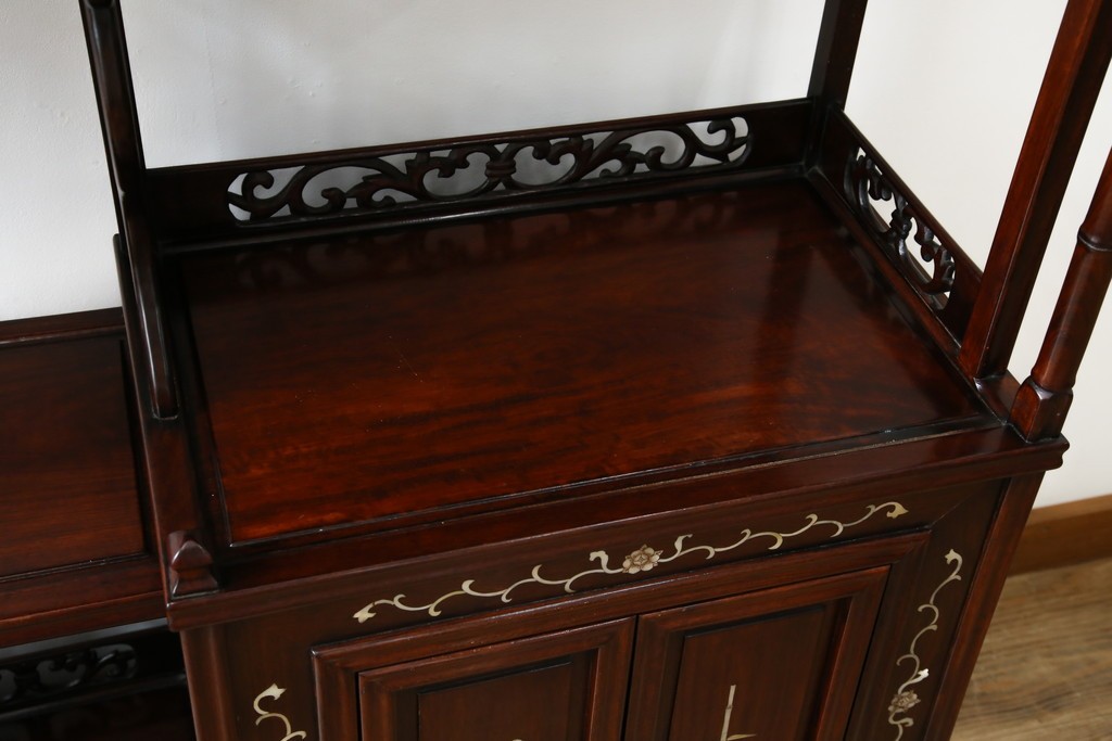 和製アンティーク　高級品!!　花梨(カリン)材　螺鈿(ラデン)　象嵌入り　上質な和の空間作りにおすすめの茶棚　(R-071319)