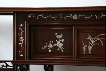 和製アンティーク　高級品!!　花梨(カリン)材　螺鈿(ラデン)　象嵌入り　上質な和の空間作りにおすすめの茶棚　(R-071319)