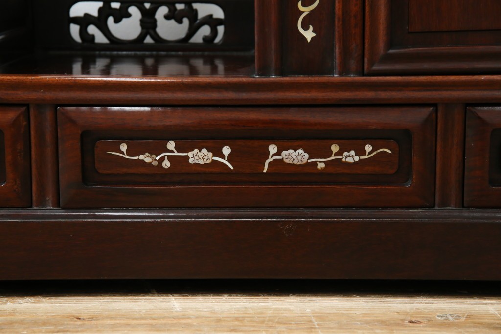 和製アンティーク　高級品!!　花梨(カリン)材　螺鈿(ラデン)　象嵌入り　上質な和の空間作りにおすすめの茶棚　(R-071319)