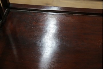 和製アンティーク　高級品!!　花梨(カリン)材　螺鈿(ラデン)　象嵌入り　上質な和の空間作りにおすすめの茶棚　(R-071319)