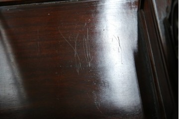 和製アンティーク　高級品!!　花梨(カリン)材　螺鈿(ラデン)　象嵌入り　上質な和の空間作りにおすすめの茶棚　(R-071319)