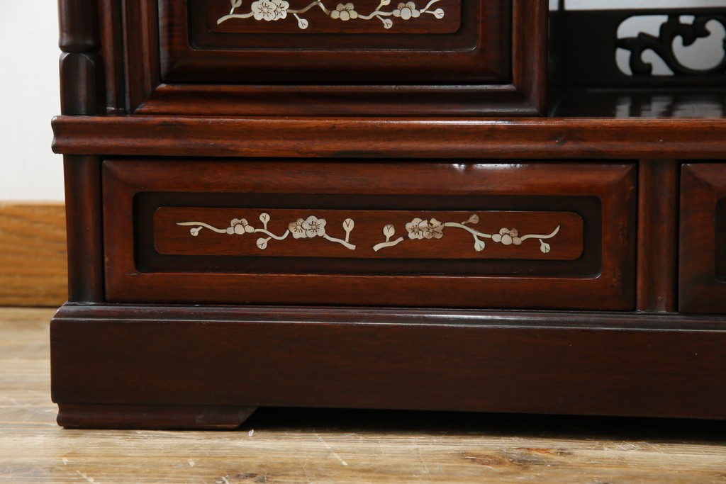 和製アンティーク　高級品!!　花梨(カリン)材　螺鈿(ラデン)　象嵌入り　上質な和の空間作りにおすすめの茶棚　(R-071319)