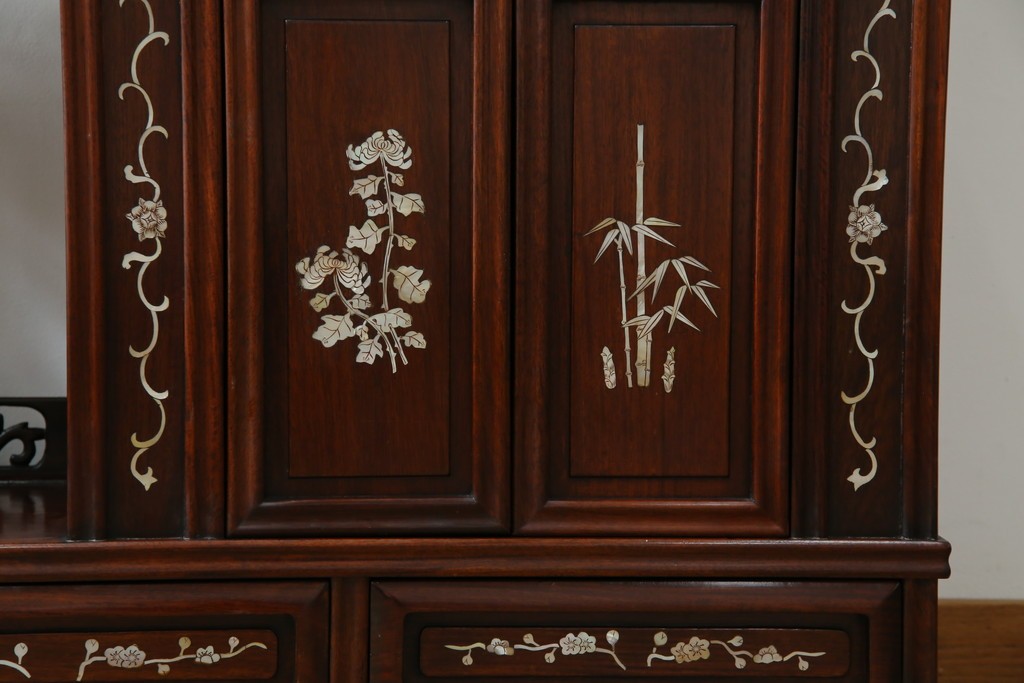 和製アンティーク　高級品!!　花梨(カリン)材　螺鈿(ラデン)　象嵌入り　上質な和の空間作りにおすすめの茶棚　(R-071319)