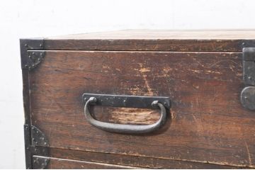 和製アンティーク　前面桐(キリ)材　歴史を感じる落ち着いた佇まいが魅力の時代箪笥ローボード(ローチェスト、衣装箪笥、収納箪笥、和タンス、引き出し、テレビ台、テレビボード)(R-071325)