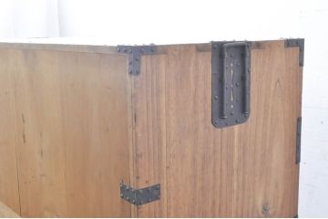 和製アンティーク　上手物!!　総桐(キリ)材　金具の立派な関東衣装箪笥(時代箪笥、和タンス、総桐箪笥、総桐たんす、収納たんす、重ね箪笥、引き出し)(R-071326)