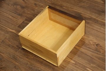 和製ビンテージ　松本民芸家具　和モダンな佇まいが目を引くA型サイドボード(収納棚、戸棚、サイドキャビネット、リビングボード、テレビ台、テレビボード、ヴィンテージ)(定価約43万7千円)(R-071348)