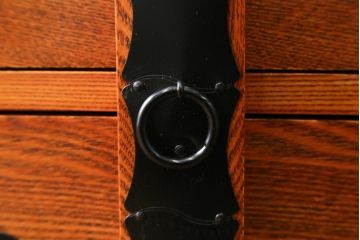 中古　超美品　新古品　重厚なニレ材無垢材　堂々とした佇まいが魅力のアンティーク調時代箪笥(収納箪笥、衣装箪笥、整理箪笥、和箪笥、引き出し、サイドボード)(R-071349)