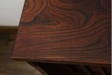 中古　美品!!　岩谷堂箪笥　和の趣溢れる佇まいが魅力のサイドボード(水屋箪笥、茶タンス、茶棚、収納棚、サイドキャビネット、食器棚)(R-071354)