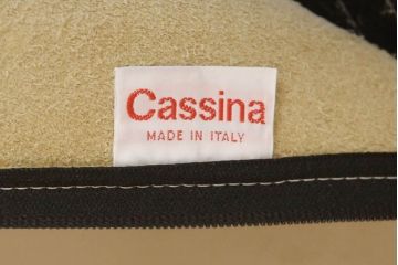中古　本革(レザー)　Cassina(カッシーナ)　VERANDA(ヴェランダ) 　125VERANDA3　高級感溢れるデザインと機能性が素敵な3Pソファ(三人掛け、ハイバックチェア)(定価約150万円)(R-071358)
