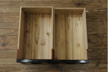 和製アンティーク　内部桐材　品の良い佇まいが魅力の庄内箪笥ローボード　(R-071361)