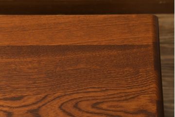 中古　美品!!　国産　欅(ケヤキ)材　丸みを帯びたデザインと透かし彫りが目を惹く文机(座机、ローテーブル、デスク、在宅ワーク、在宅用)(R-071371)