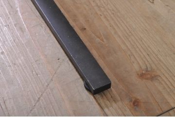 中古　イタリア　スタイリッシュでモダンなデザインが格好良いサイドテーブル(コンソールテーブル、コーヒーテーブル、カフェテーブル)(R-071374)