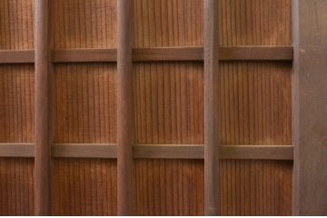 アンティーク建具　和の雰囲気を高めるマス目格子扉1枚(きつね格子、狐格子、升目格子戸、板戸、ドア)(R-071377)