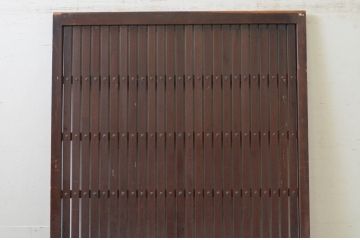 アンティーク建具　落ち着いた和の空間を演出する横桟入り格子戸1枚(舞良戸、引き戸、帯戸、板戸)(R-071381)
