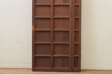 アンティーク建具　時を経た風合いが魅力的なマス目格子の折れ戸1枚(きつね格子、狐格子、升目格子戸、扉、ドア)(R-071391)