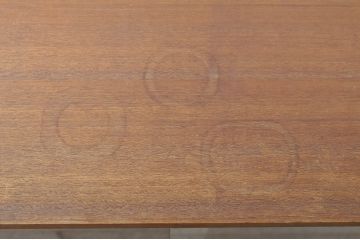 ヨーロッパビンテージ　チーク材　シンプルなデザインが使いやすい小振りなキャビネット(飾り棚、陳列棚、収納棚、ヴィンテージ)(R-071396)