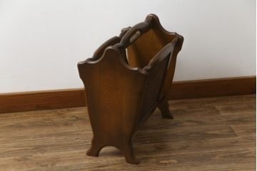中古　カリモク家具(karimoku)　シックな色合いが魅力的なマガジンラック(本立て、収納)(R-071401)